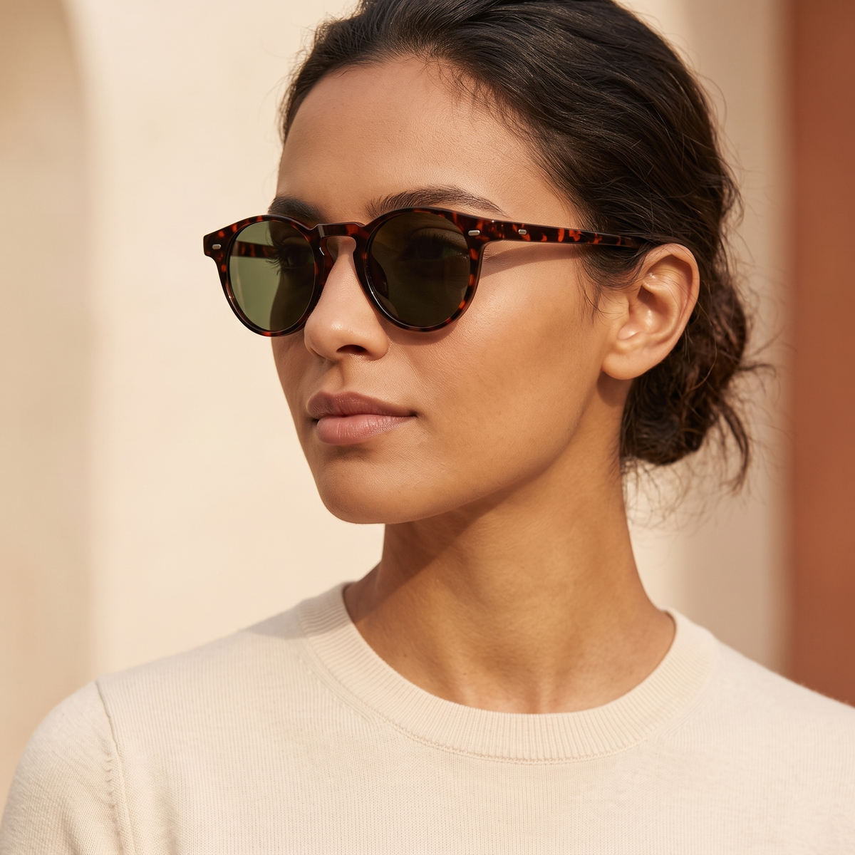Milk / Dark Green | worn, women's styling